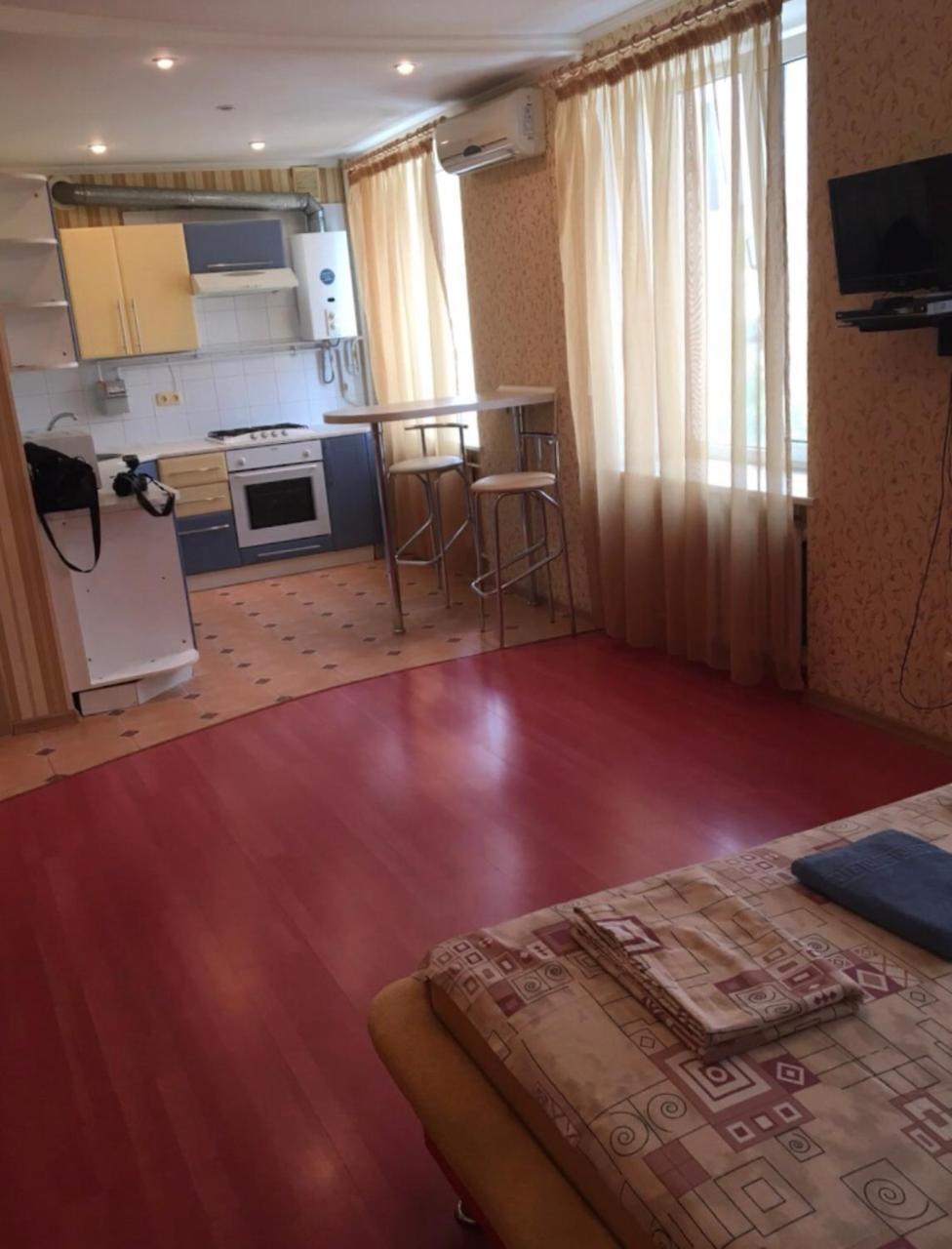 Red Apartment 2019 Very Centre Kherson Exterior photo